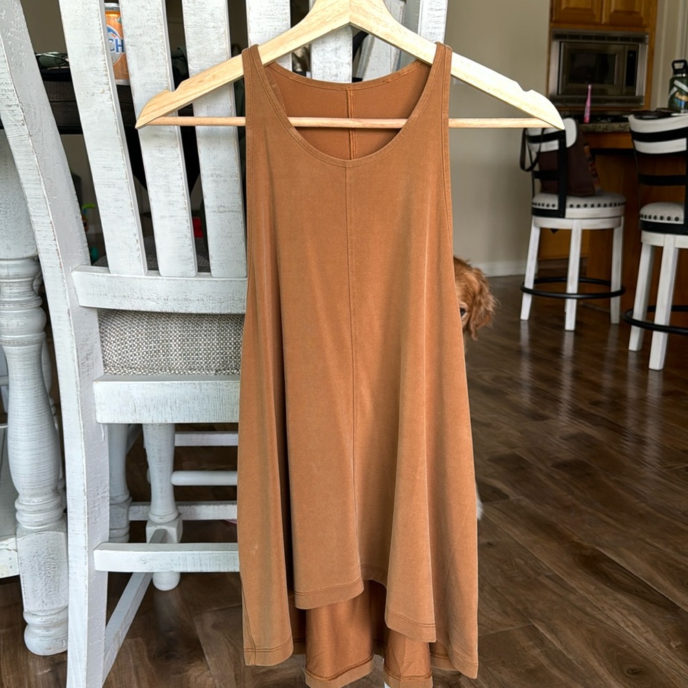 Lululemon top
